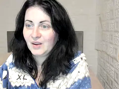 Snapshot of Lillian2 chatting on March 12, 2025, 4:41 am Lillian2 online show from March 12, 2025, 4:41 am