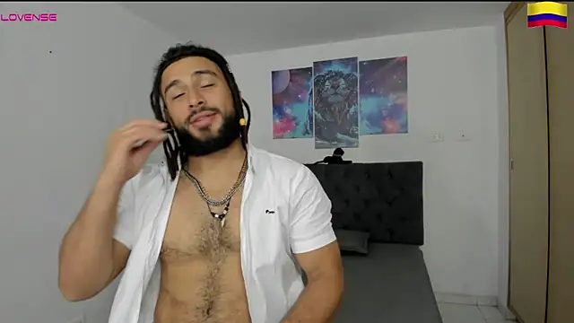 Snapshot of Louis_marley__ chatting on December 29, 2024, 2:49 am Louis marley online show from December 29, 2024, 2:49 am