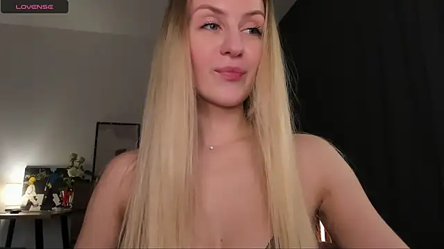 Alice Dias online show from March 14, 2025, 4:40 pm