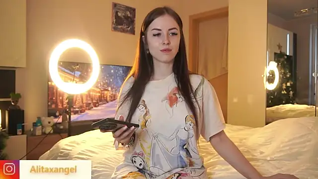 AlitaXAngelic online show from January 5, 2025, 11:04 am