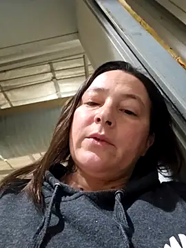 angelbaby1998 online show from December 14, 2024, 4:34 am