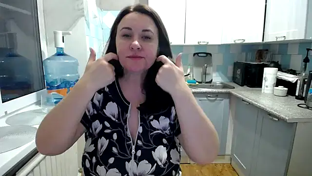 Snapshot of DonnaMagdalena chatting on December 20, 2024, 6:08 am DonnaMagdalena online show from December 20, 2024, 6:08 am