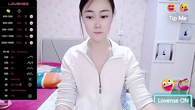 Snapshot of Elvira_baby chatting on February 26, 2025, 3:21 am Elvira baby online show from February 26, 2025, 3:21 am