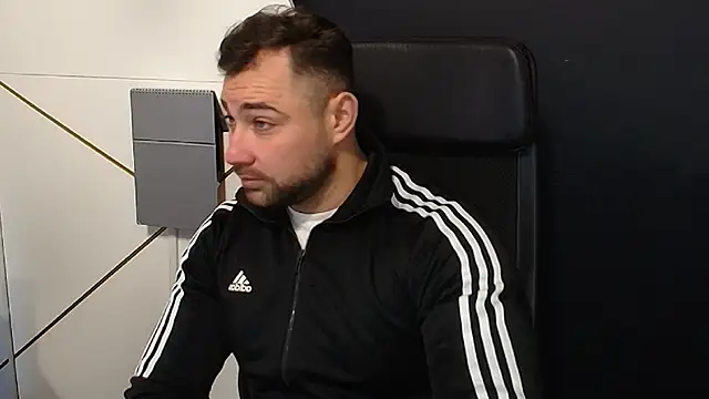 Snapshot of DuncanStone chatting on November 2, 2025, 5:21 am DuncanStone online show from November 2, 2025, 5:21 am