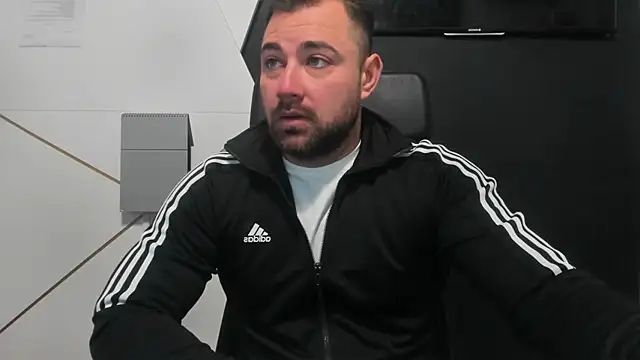 Snapshot of DuncanStone chatting on November 30, 2025, 5:11 am DuncanStone online show from November 30, 2025, 5:11 am