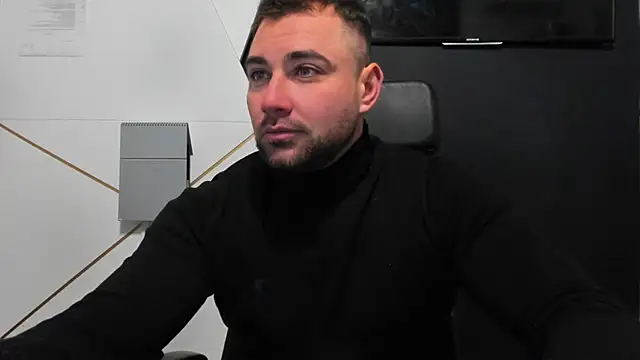 Snapshot of DuncanStone chatting on December 4, 2025, 5:28 am DuncanStone online show from December 4, 2025, 5:28 am