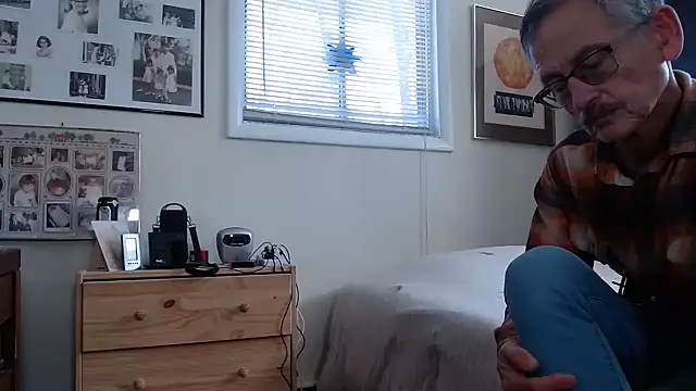 Snapshot of hottottrot691 chatting on March 18, 2025, 6:15 pm hottottrot691 online show from March 18, 2025, 6:15 pm