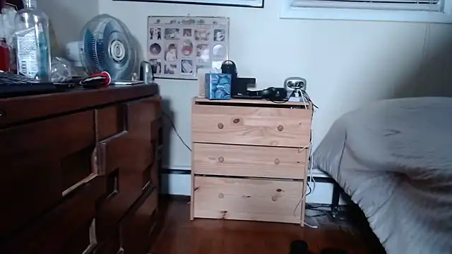 Snapshot of hottottrot691 chatting on December 5, 2025, 6:22 am hottottrot691 online show from December 5, 2025, 6:22 am