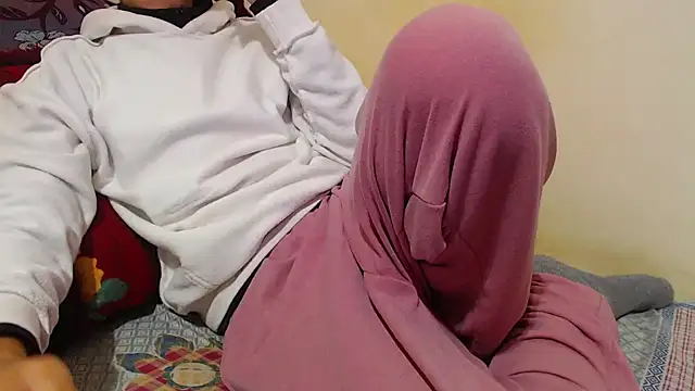 Alexdelarge323 online show from February 6, 2025, 4:36 pm