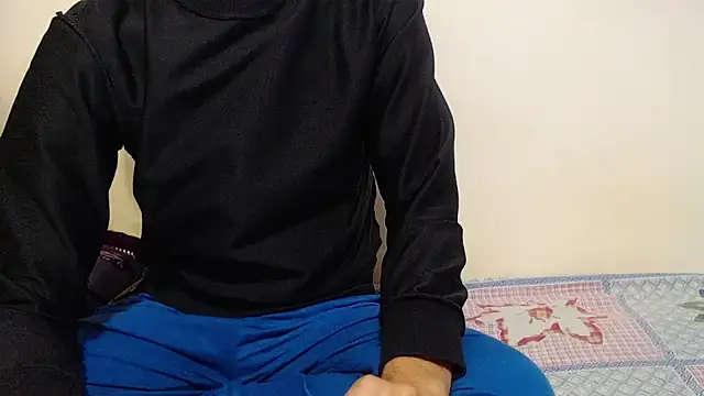 Alexdelarge323 online show from February 14, 2025, 9:45 am