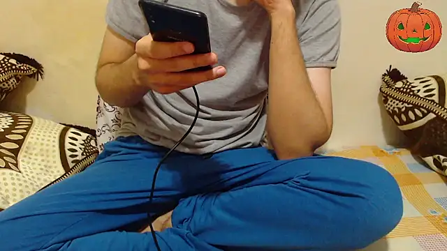 Alexdelarge323 online show from October 11, 2025, 11:31 am