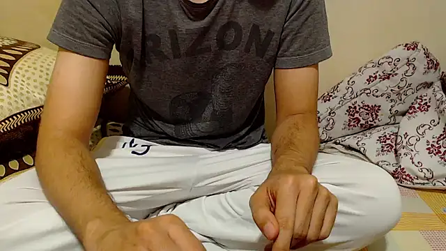 Alexdelarge323 online show from November 17, 2025, 11:38 am