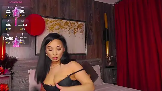 Snapshot of MadyLuxxx chatting on February 18, 2025, 7:41 pm MadyLuxxx online show from February 18, 2025, 7:41 pm