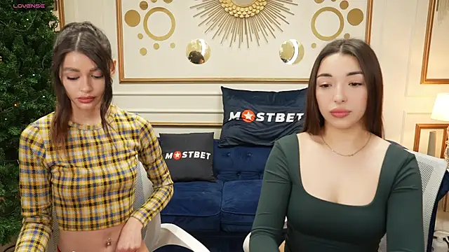 Snapshot of Jasmine_Flow chatting on December 19, 2024, 11:39 am Jasmine Flow online show from December 19, 2024, 11:39 am