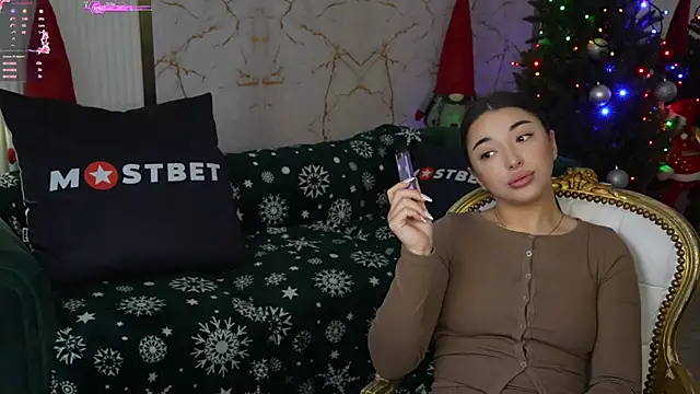 Snapshot of Jasmine_Flow chatting on December 20, 2024, 11:32 am Jasmine Flow online show from December 20, 2024, 11:32 am