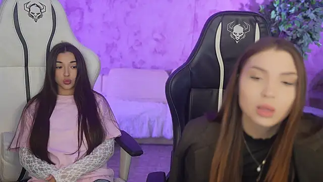 Snapshot of Jasmine_Flow chatting on September 16, 2025, 10:27 am Jasmine Flow online show from September 16, 2025, 10:27 am