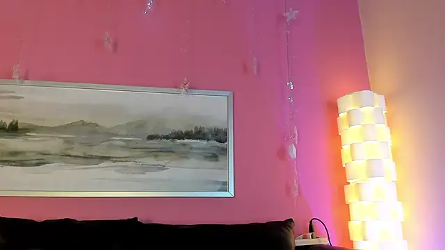 Tiffanysurez  online show from September 23, 2025, 1:08 am