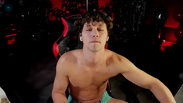 dirty-boss online show from November 29, 2025, 2:47 am