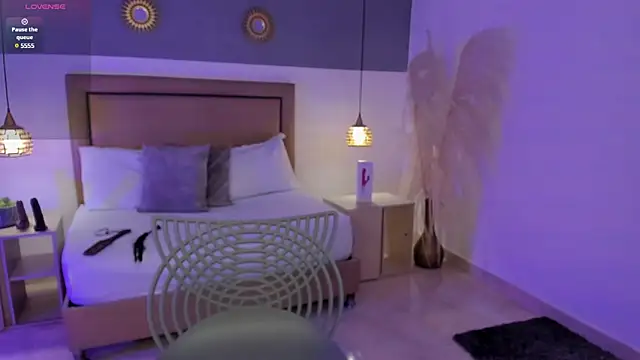 valeria acosta  online show from February 17, 2025, 7:21 pm