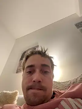 Snapshot of SweetBoy32 chatting on December 16, 2024, 11:12 am SweetBoy32 online show from December 16, 2024, 11:12 am