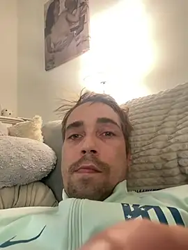 Snapshot of SweetBoy32 chatting on December 17, 2024, 9:07 am SweetBoy32 online show from December 17, 2024, 9:07 am