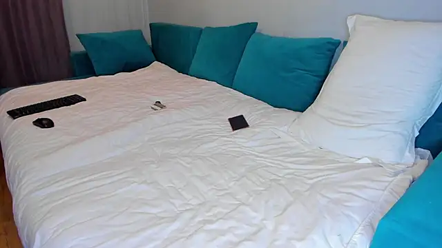 TishaLove online show from December 15, 2024, 4:37 pm