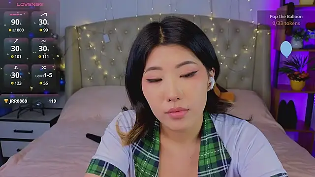 Wendy  Hills online show from December 14, 2024, 3:36 pm