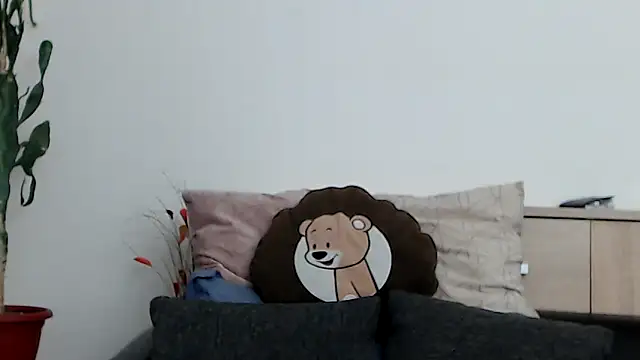 rosie69 online show from February 13, 2025, 4:50 pm