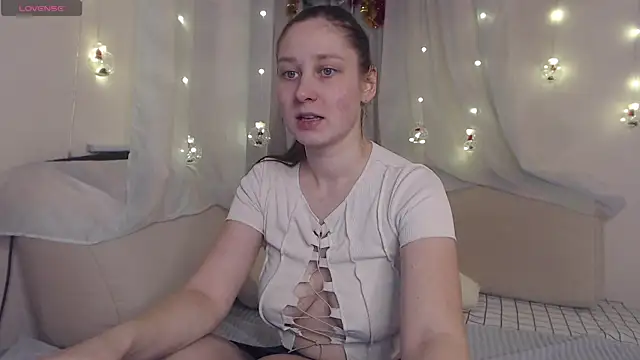 Snapshot of MollyBrams chatting on January 16, 2025, 12:53 pm MollyBrams online show from January 16, 2025, 12:53 pm