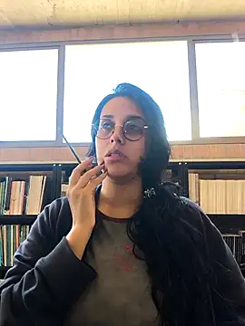 Snapshot of Annya-sweet chatting on November 18, 2025, 4:33 pm Annya-sweet online show from November 18, 2025, 4:33 pm