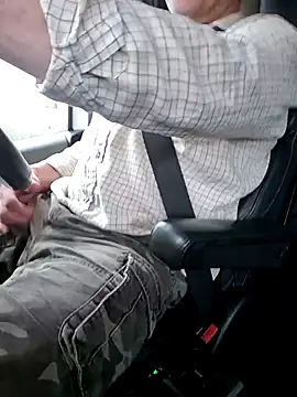 Snapshot of Tobyp677 chatting on October 18, 2025, 7:09 am Tobyp677 online show from October 18, 2025, 7:09 am