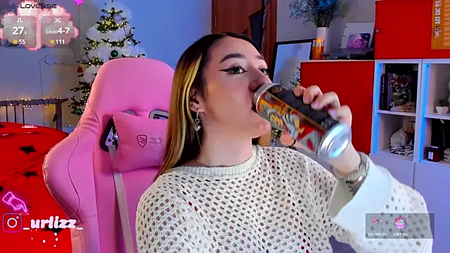 Fiona-Love online show from January 11, 2025, 7:16 pm