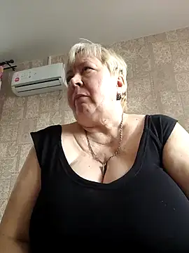 EffectFiona online show from February 8, 2025, 10:50 am