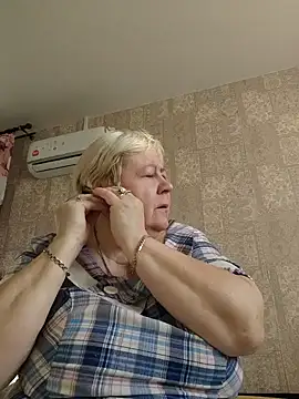 EffectFiona online show from March 2, 2025, 4:50 am