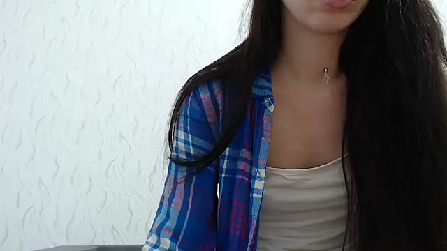 HoneyWiles online show from December 10, 2024, 1:11 pm