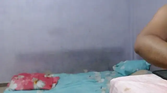 sexy couple29 online show from December 6, 2024, 4:14 am