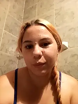 sexy couple29 online show from February 11, 2025, 10:39 pm