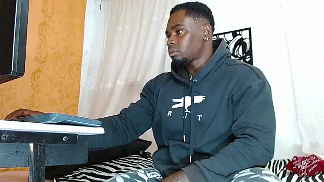 angel bonbom online show from February 12, 2025, 6:40 am