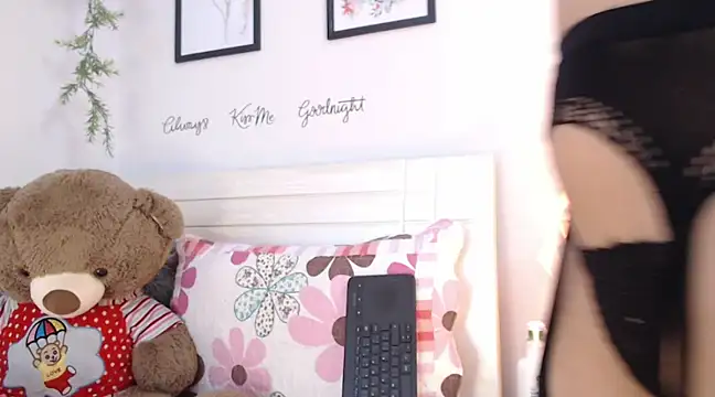 Snapshot of Joliet chatting on February 27, 2025, 3:58 am Joliet online show from February 27, 2025, 3:58 am