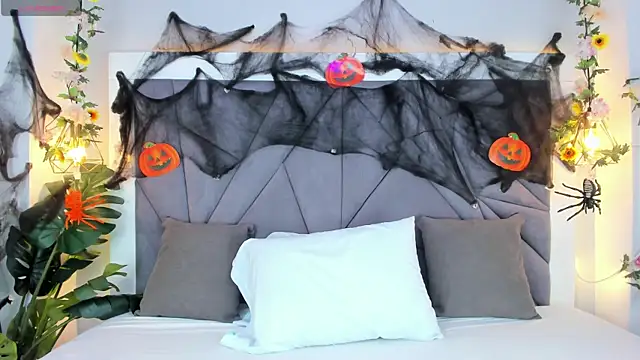 KiarhaTrixie online show from November 1, 2025, 3:08 am