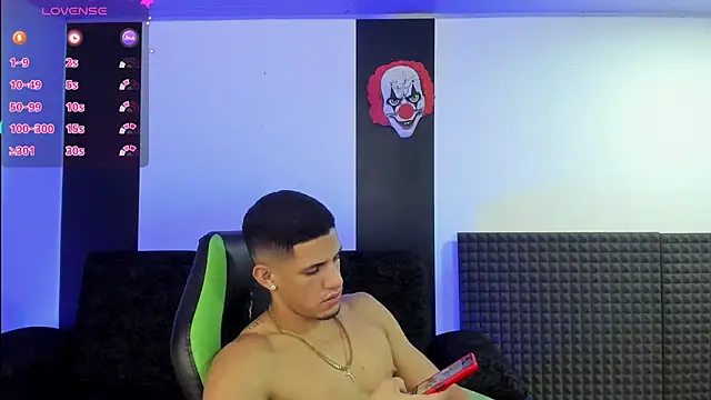 jhonnysnow17 online show from February 16, 2025, 10:43 pm