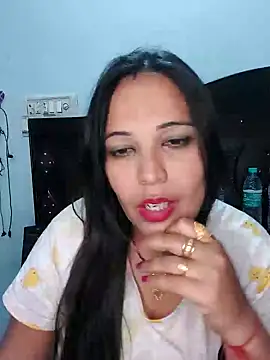 Poojabhabi101 online show from December 5, 2024, 5:06 pm