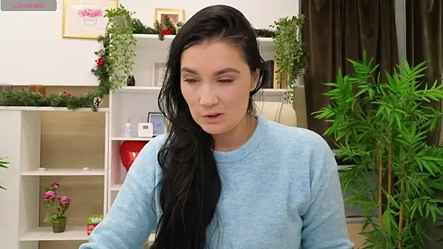 Snapshot of SelineSole chatting on January 2, 2025, 4:13 pm SelineSole online show from January 2, 2025, 4:13 pm