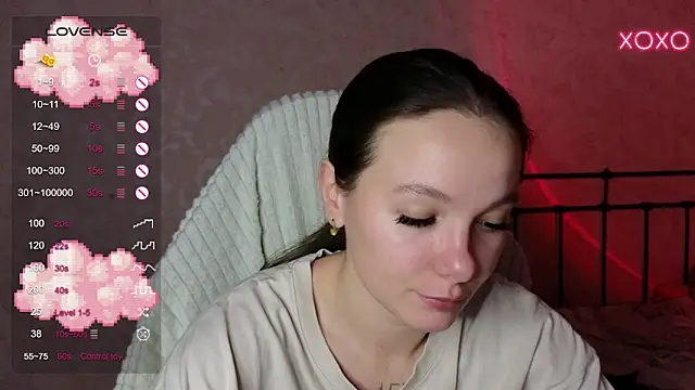 lil luna x online show from February 14, 2025, 4:09 pm