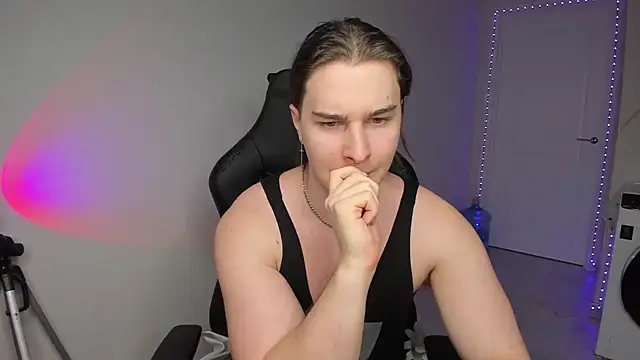 Vincent Strong online show from January 22, 2025, 2:03 pm