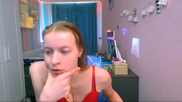 Snapshot of __Aphrodita__wow__ chatting on February 18, 2025, 9:32 am   Aphrodita  wow   online show from February 18, 2025, 9:32 am