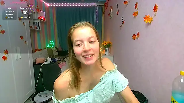 Snapshot of __Aphrodita__wow__ chatting on October 10, 2025, 1:10 pm   Aphrodita  wow   online show from October 10, 2025, 1:10 pm