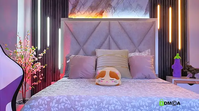 Snapshot of Happy_tits chatting on November 19, 2025, 11:10 am Happy tits online show from November 19, 2025, 11:10 am