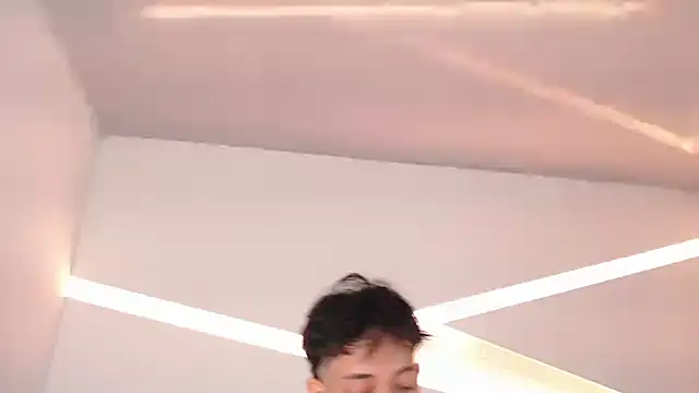 hot little bunny online show from January 12, 2025, 8:25 pm