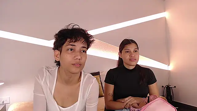 hot little bunny online show from January 31, 2025, 8:43 pm